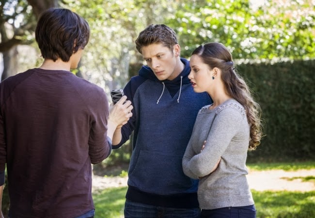 Ravenswood : Photo Merritt Patterson, Brett Dier, Tyler Blackburn