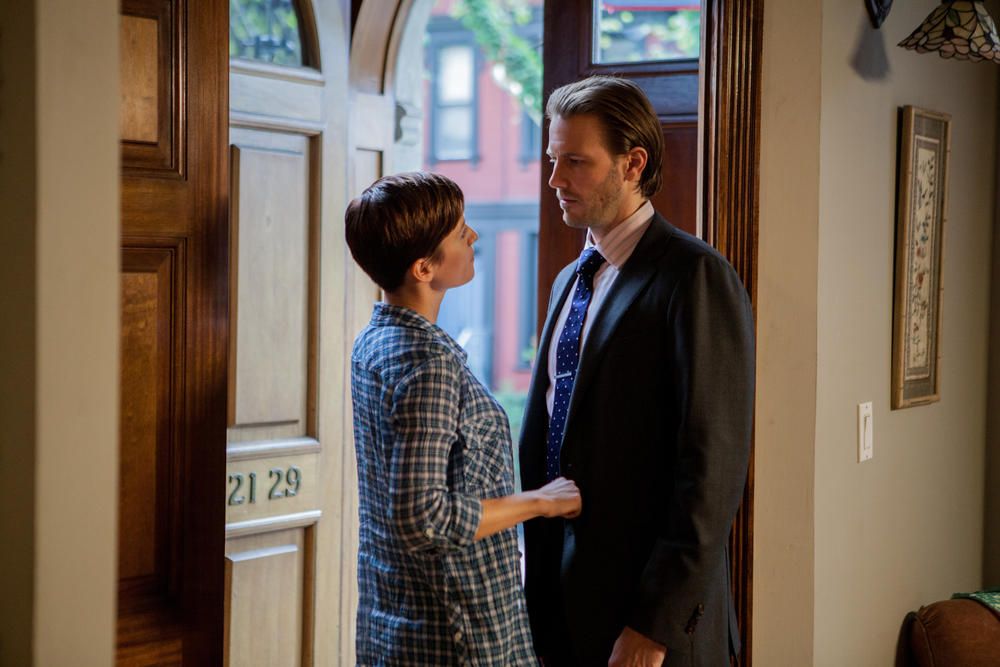Taxi : Brooklyn : Photo Bill Heck, Chyler Leigh