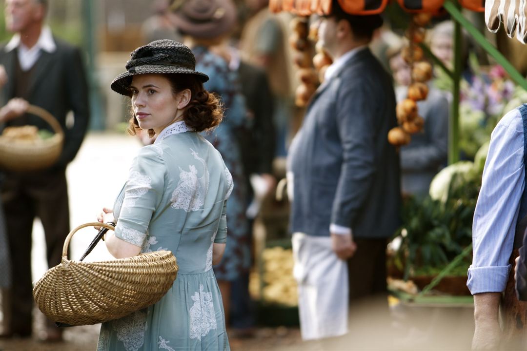 La Vie aux aguets : Photo Hayley Atwell