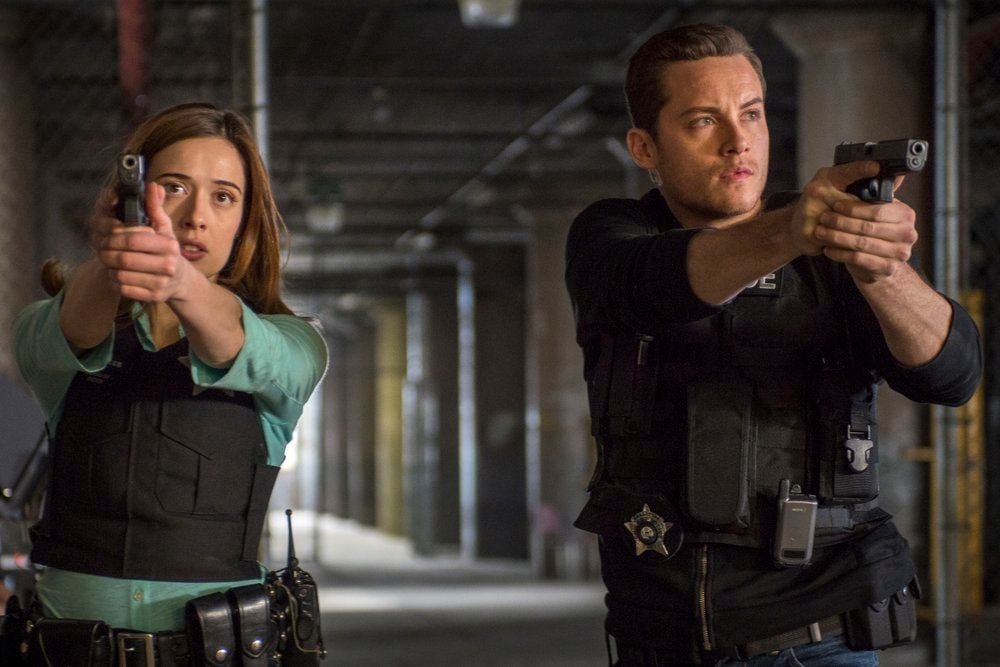 Chicago Police Department : Photo Jesse Lee Soffer, Marina Squerciati