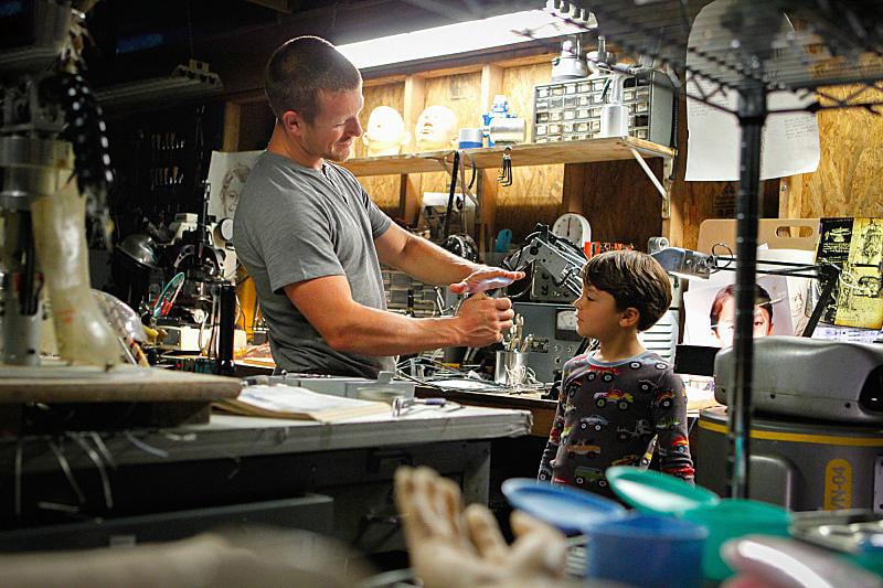 Extant : Photo Maury Sterling, Pierce Gagnon