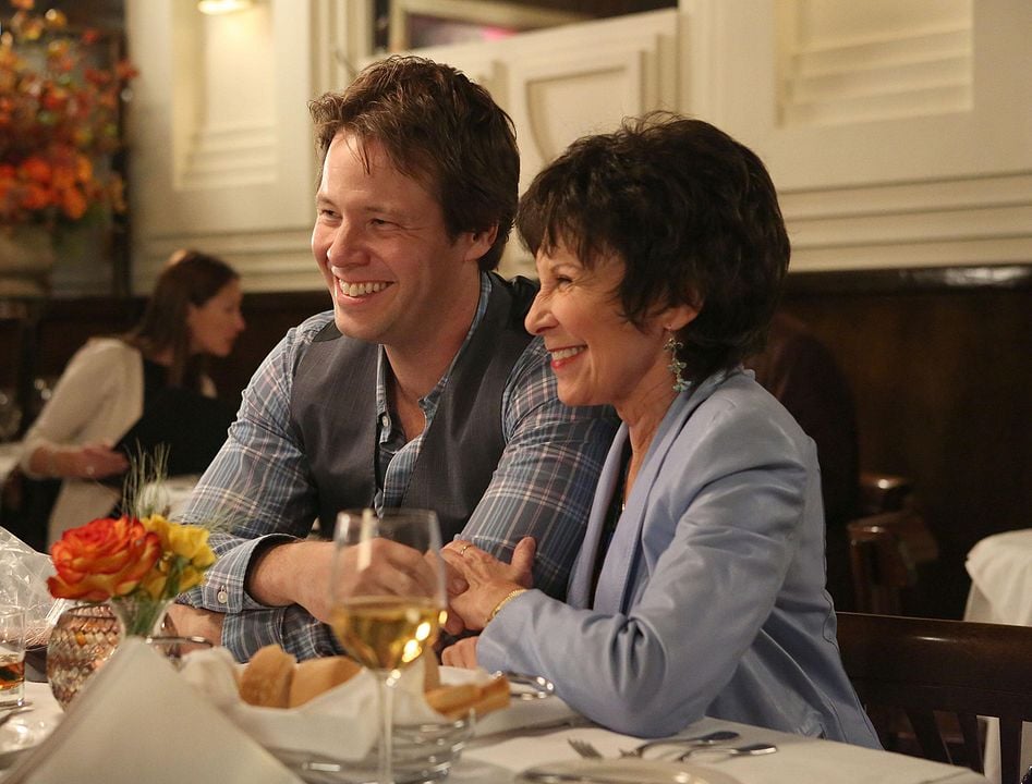 The Mindy Project : Photo Ike Barinholtz, Rhea Perlman