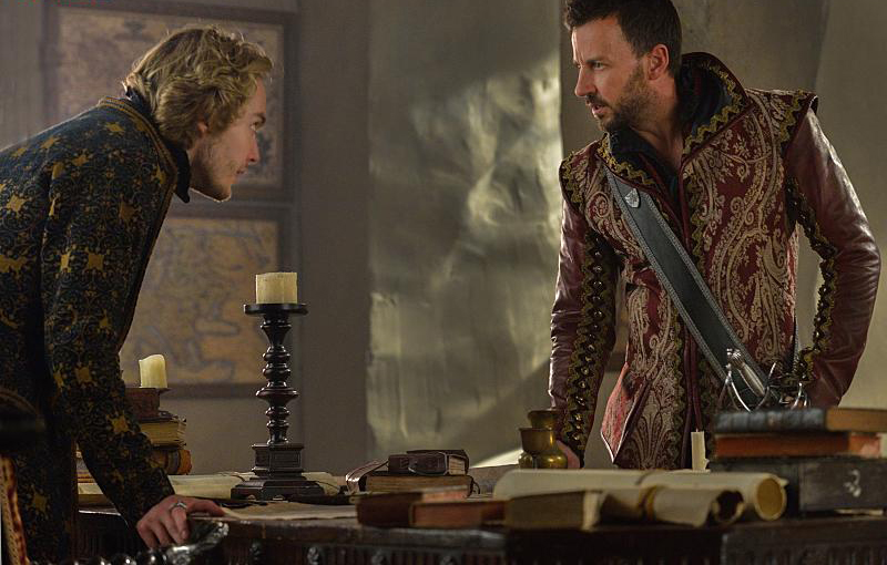 Reign : le destin d'une reine : Photo Craig Parker, Toby Regbo