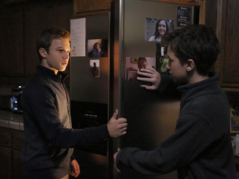 The Fosters : Photo Hayden Byerly, Gavin MacIntosh