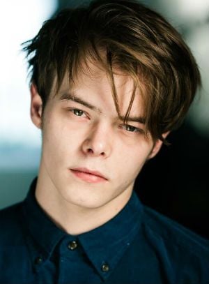 Affiche Charlie Heaton