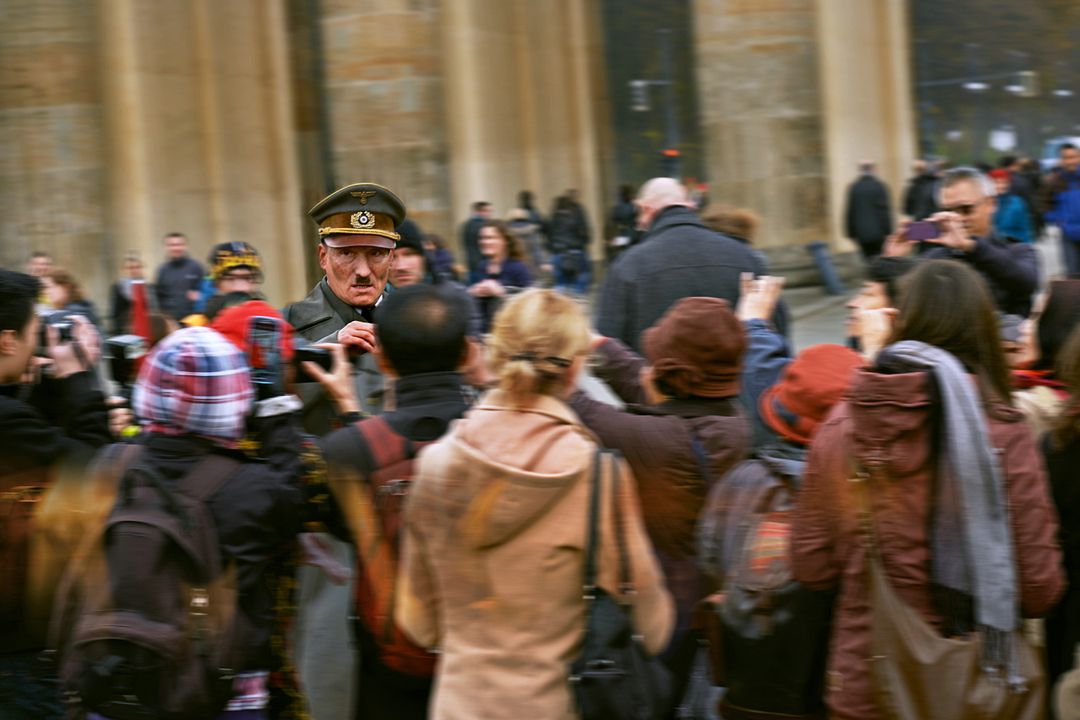 Il est de retour : Photo Oliver Masucci