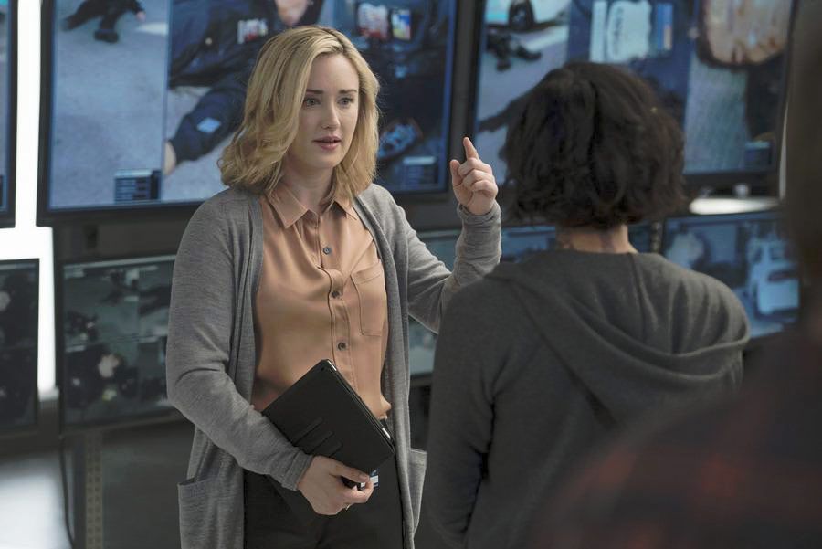 Blindspot : Photo Ashley Johnson