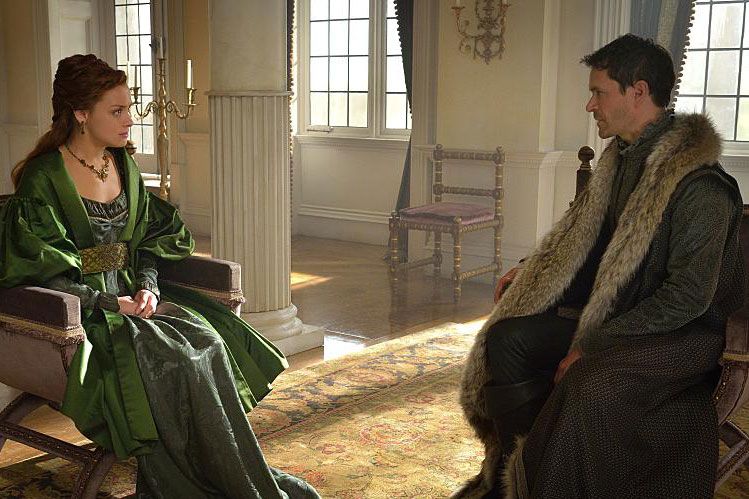 Reign : le destin d'une reine : Photo Rachel Skarsten, Tom Everett Scott