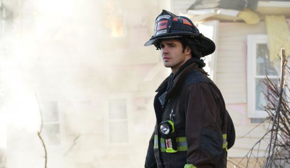 Chicago Fire : Photo Steven R. McQueen