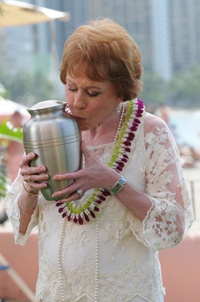 Hawaii Five-0 (2010) : Photo Carol Burnett