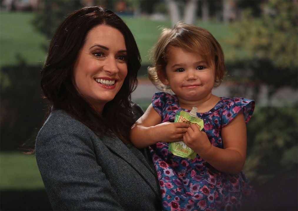 Grandfathered : Photo Paget Brewster