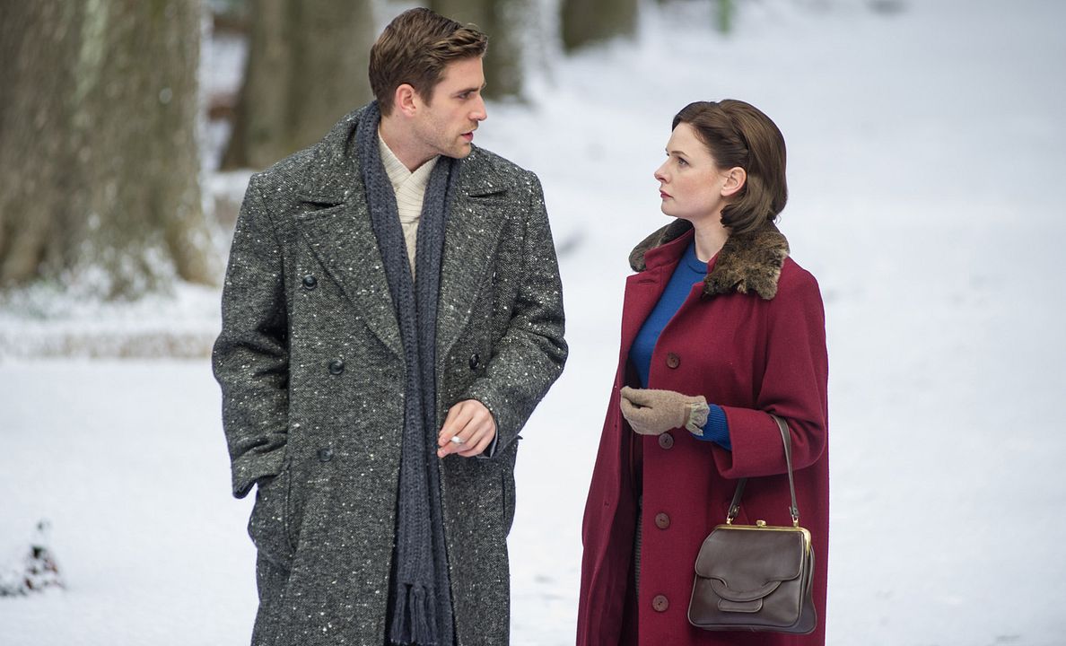 Despite the Falling Snow : Photo Rebecca Ferguson
