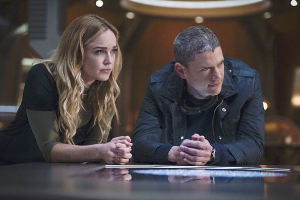 DC's Legends of Tomorrow : Photo Caity Lotz, Wentworth Miller