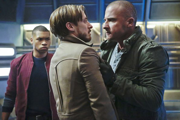 DC's Legends of Tomorrow : Photo Dominic Purcell, Arthur Darvill, Franz Drameh