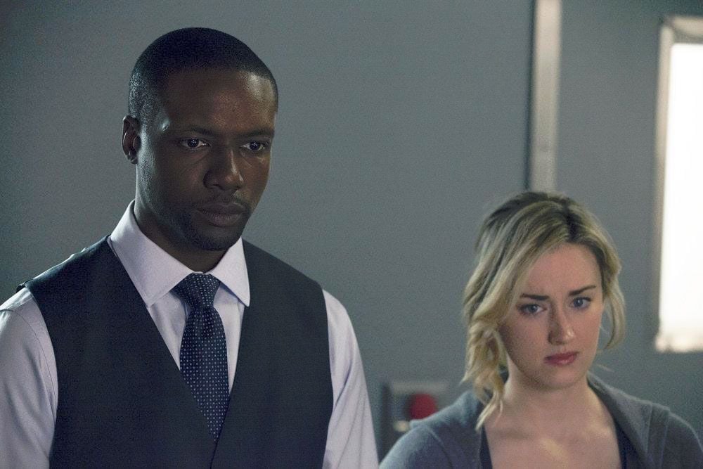 Blindspot : Photo Ashley Johnson, Rob Brown