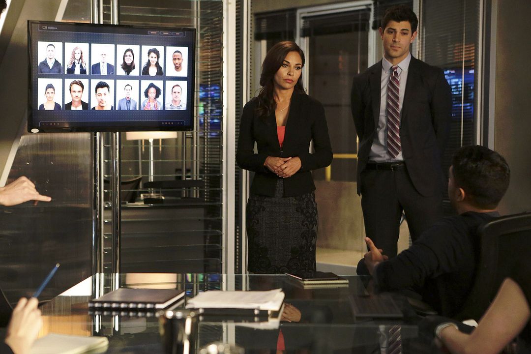 Stitchers : Photo Damon Dayoub, Salli Richardson-Whitfield