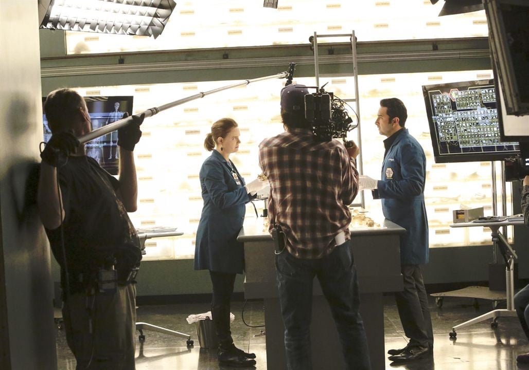 Bones : Photo Emily Deschanel, Pej Vahdat