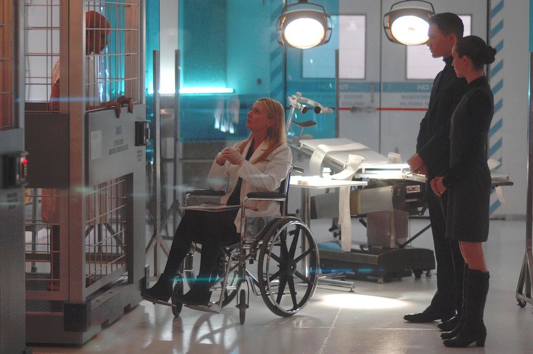 Wayward Pines : Photo Rochelle Okoye, Hope Davis