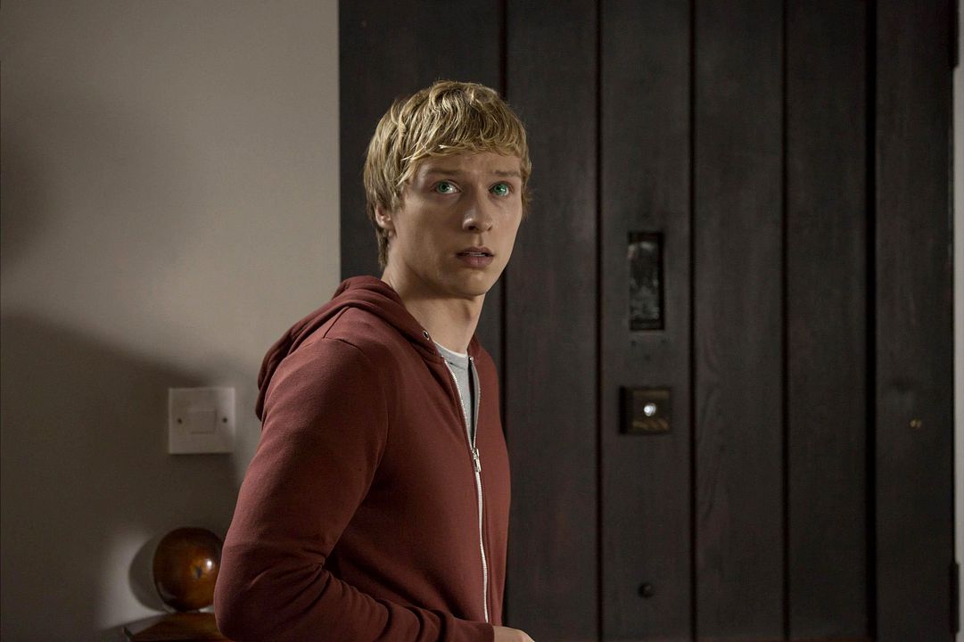 Humans : Photo Will Tudor