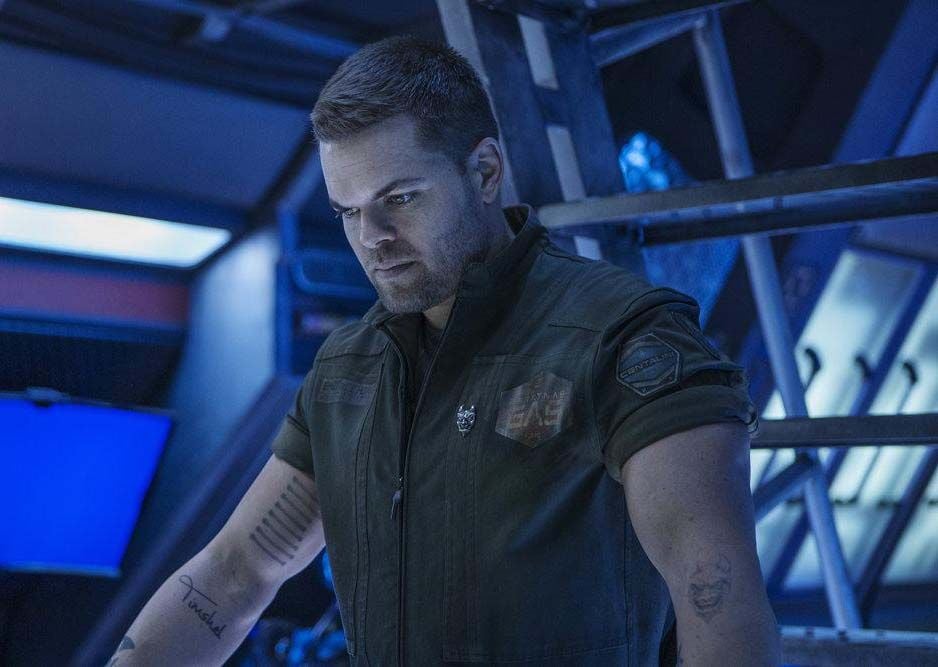 The Expanse : Photo Wes Chatham