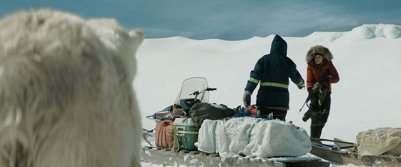 Two Lovers and a Bear : Photo