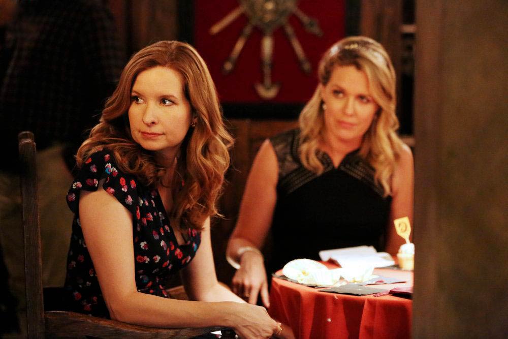 Playing House : Photo Jessica St. Clair, Lennon Parham