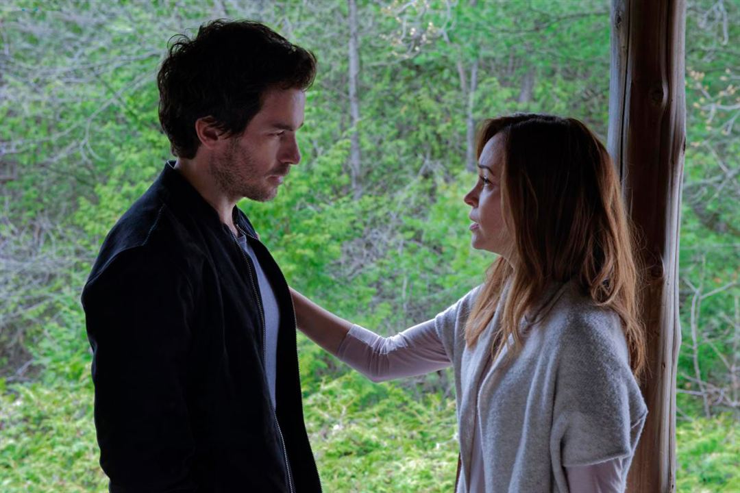 Salvation : Photo Santiago Cabrera, Autumn Reeser