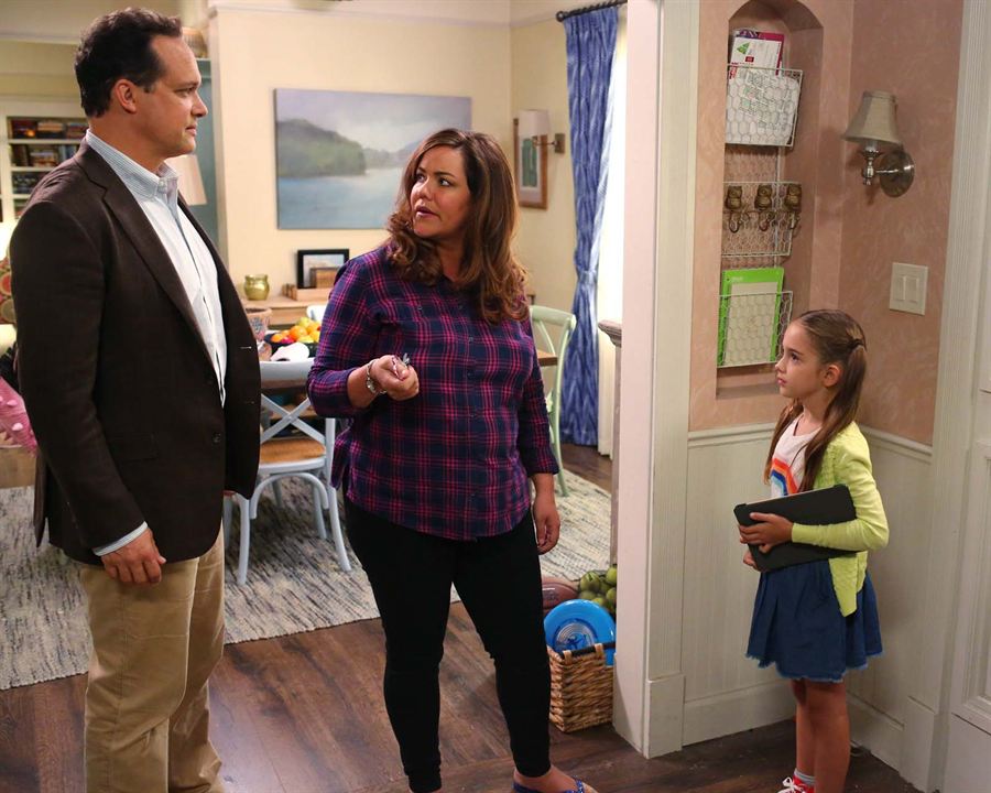 American Housewife (2016) : Photo Julia Butters, Diedrich Bader, Katy Mixon