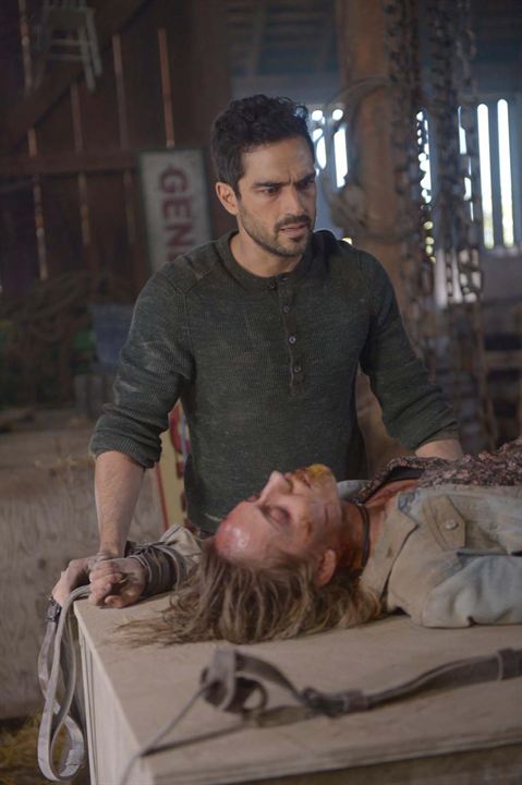 L'Exorciste : Photo Alfonso Herrera