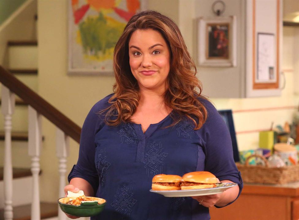 American Housewife (2016) : Photo Katy Mixon