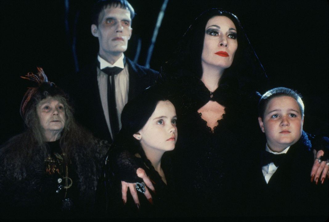 La Famille Addams : Photo Carel Struycken, Jimmy Workman, Anjelica Huston, Christina Ricci, Judith Malina