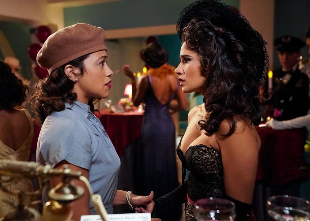 Jane The Virgin : Photo Diane Guerrero, Gina Rodriguez