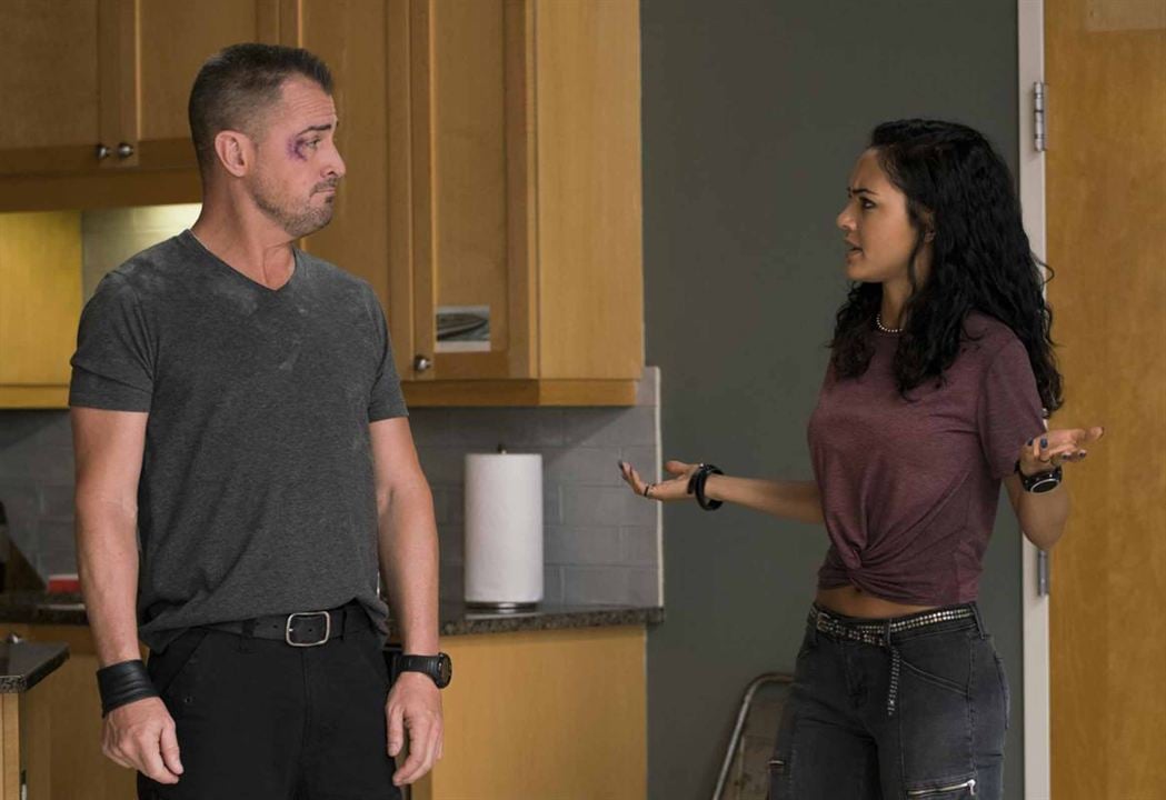 MacGyver (2016) : Photo Tristin Mays, George Eads