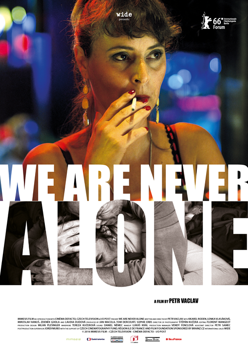 Nous ne sommes jamais seuls : Affiche