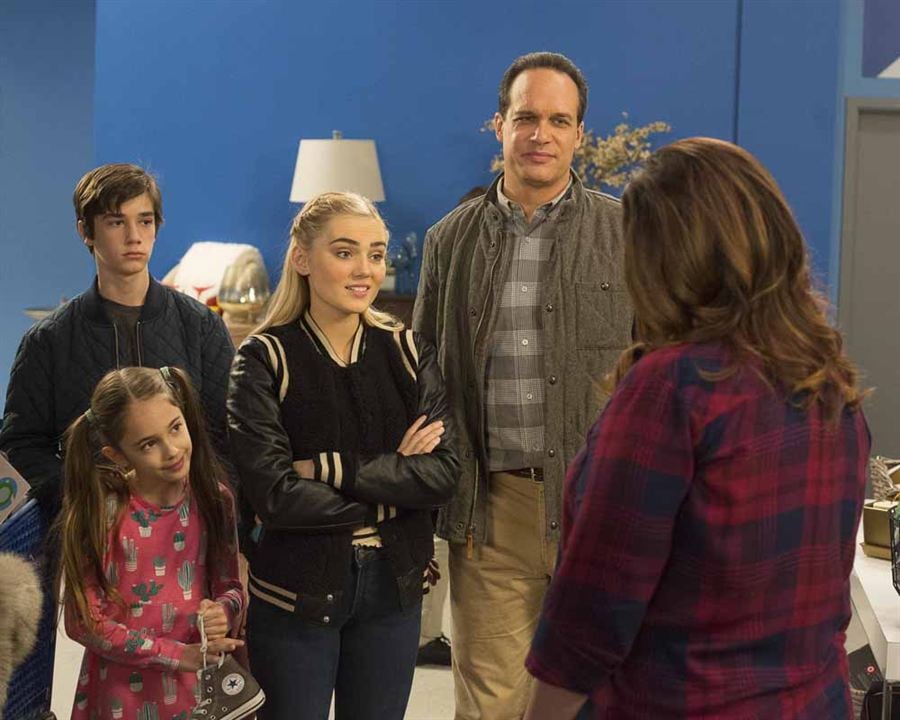 American Housewife (2016) : Photo Julia Butters, Meg Donnelly, Diedrich Bader, Daniel DiMaggio