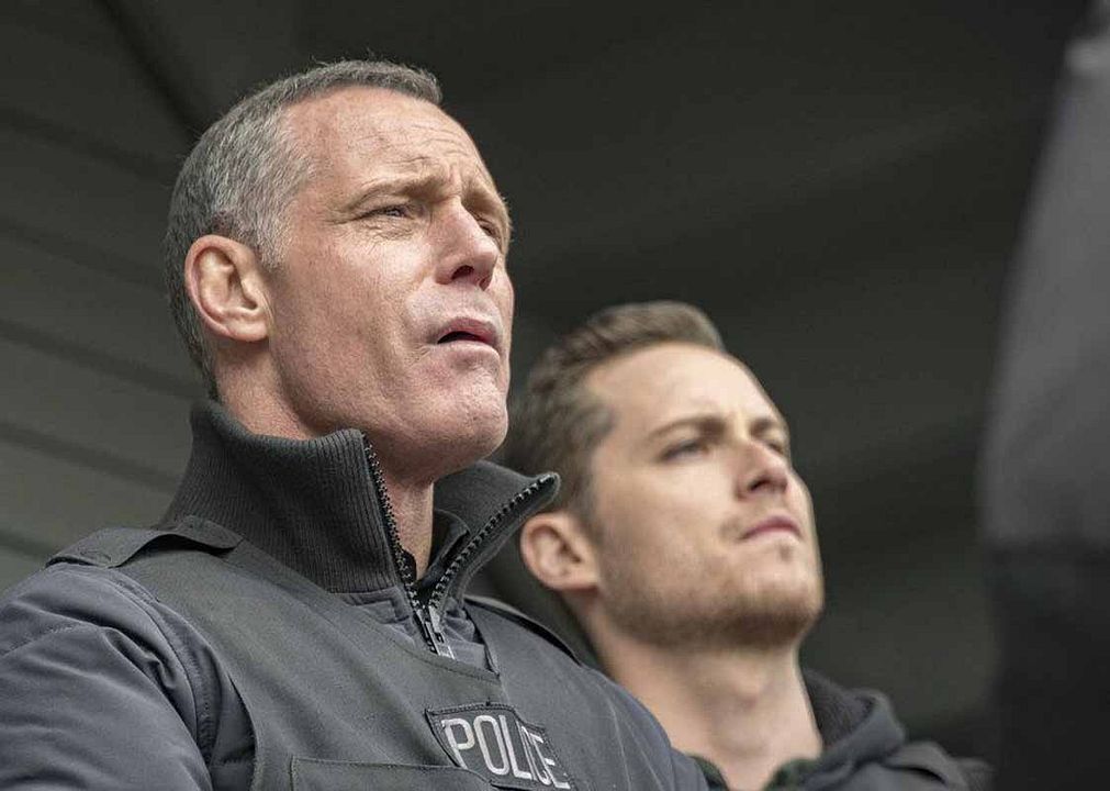 Chicago Police Department : Photo Jason Beghe, Jesse Lee Soffer