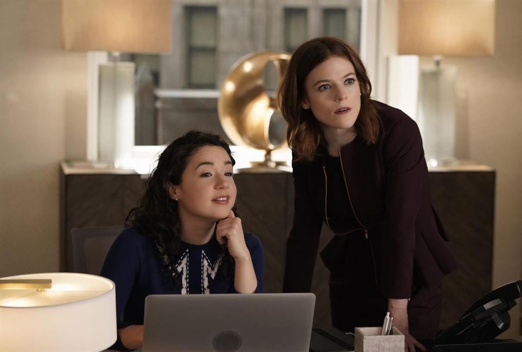 The Good Fight : Photo Sarah Steele, Rose Leslie