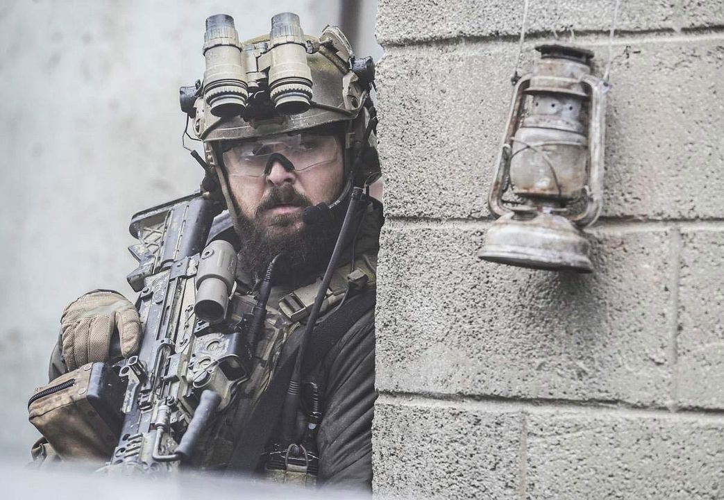 SEAL Team : Photo A.J. Buckley