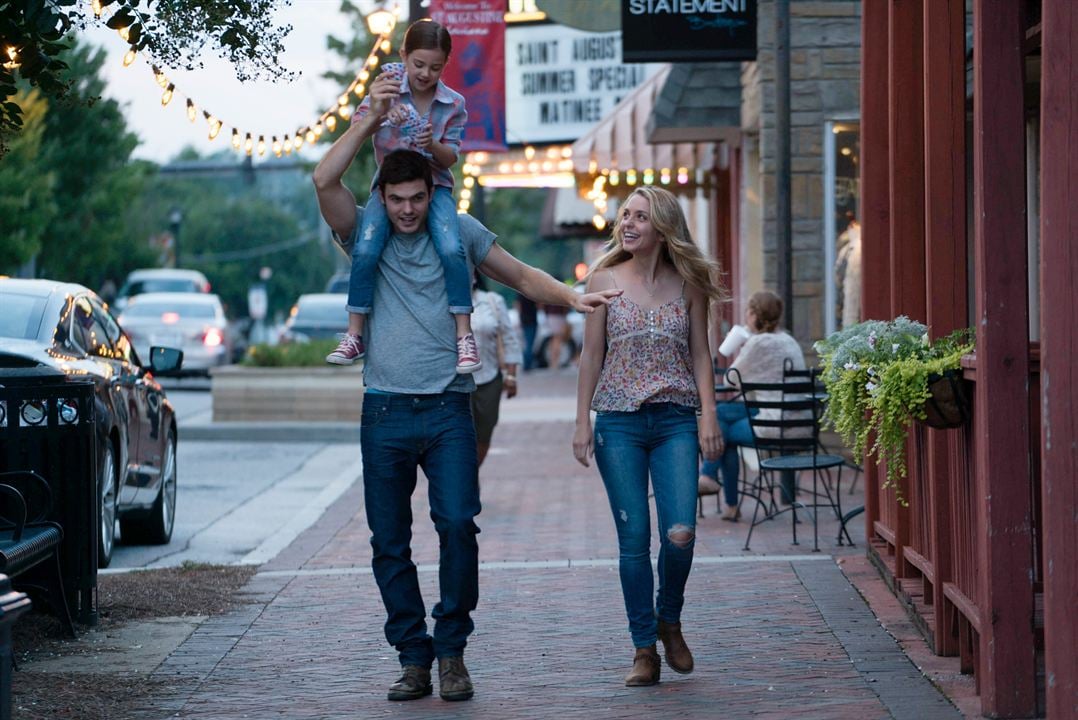 Forever My Girl : Photo Alex Roe, Jessica Rothe, Abby Ryder Fortson