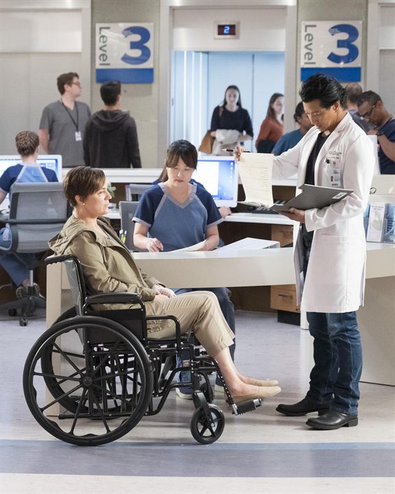 Good Doctor : Photo Will Yun Lee, Lesley Fera