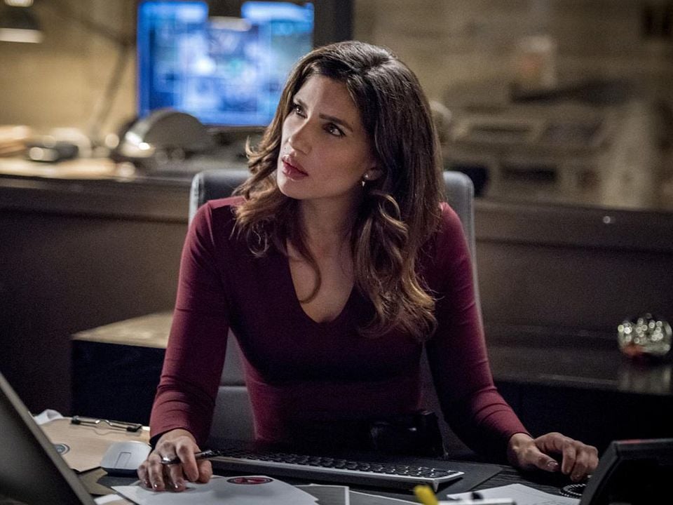 Arrow : Photo Juliana Harkavy