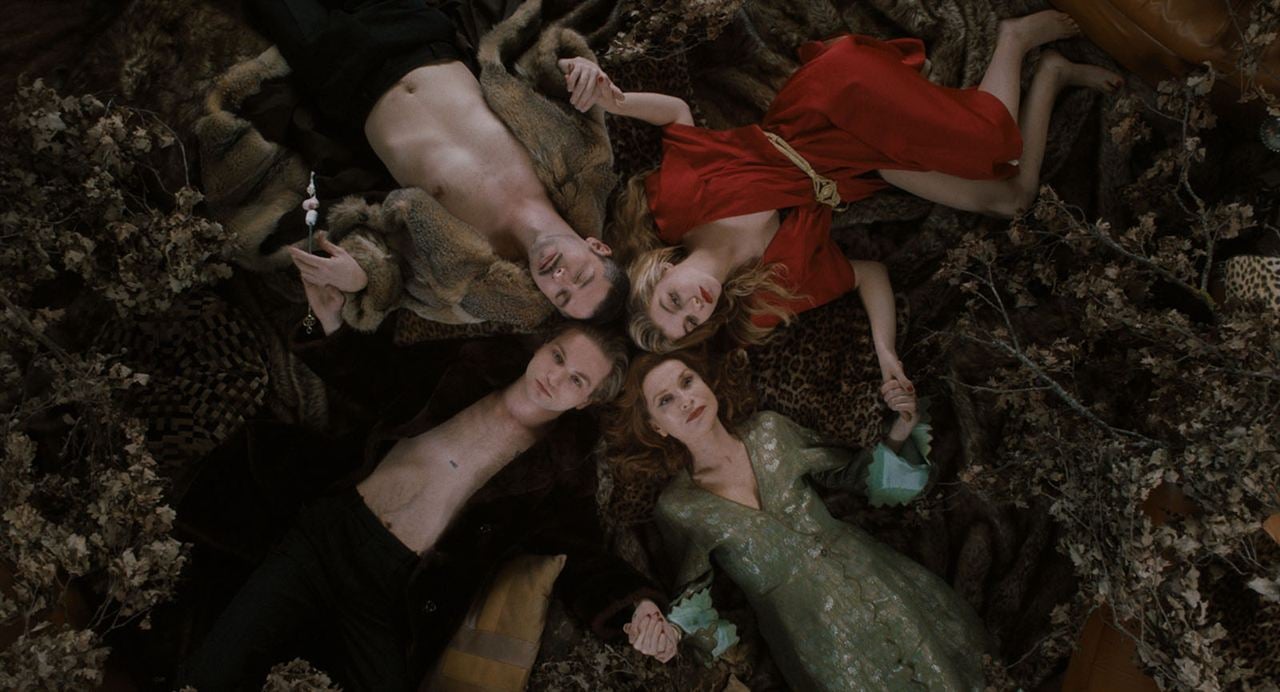 Une jeunesse dorée : Photo Melvil Poupaud, Galatea Bellugi, Lukas Ionesco, Isabelle Huppert