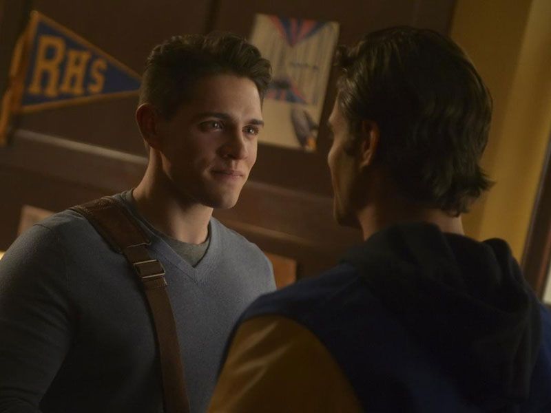 Riverdale : Photo Casey Cott