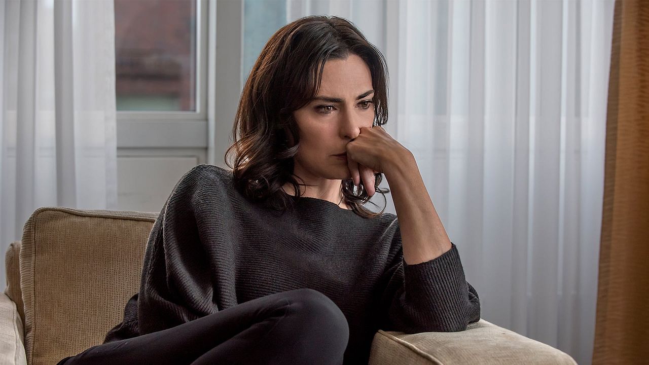 Poster saison 1 Affiche 22 sur 33 AlloCiné