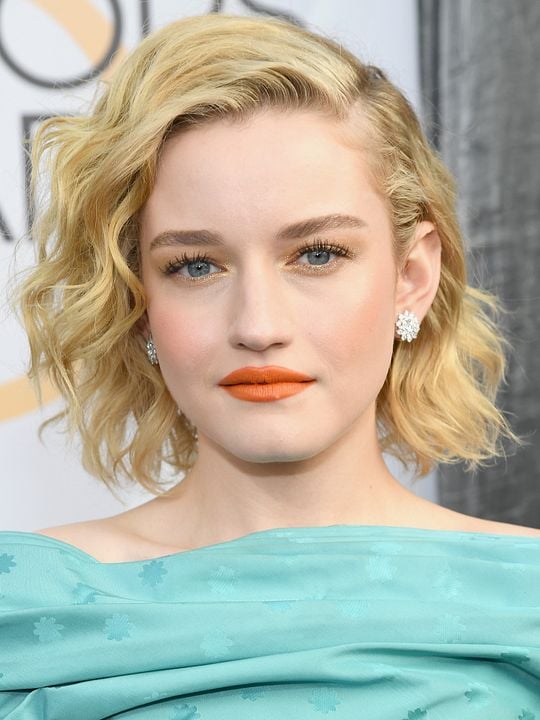 Affiche Julia Garner