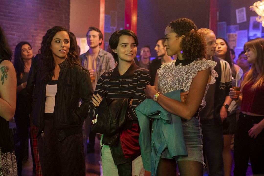 Trinkets : Photo Quintessa Swindell, Brianna Hildebrand, Kiana Madeira