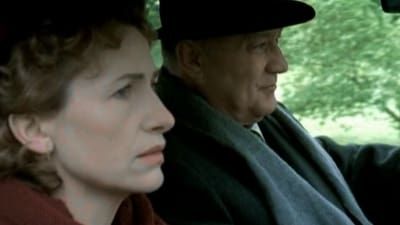 Les Petits meurtres d'Agatha Christie : Affiche