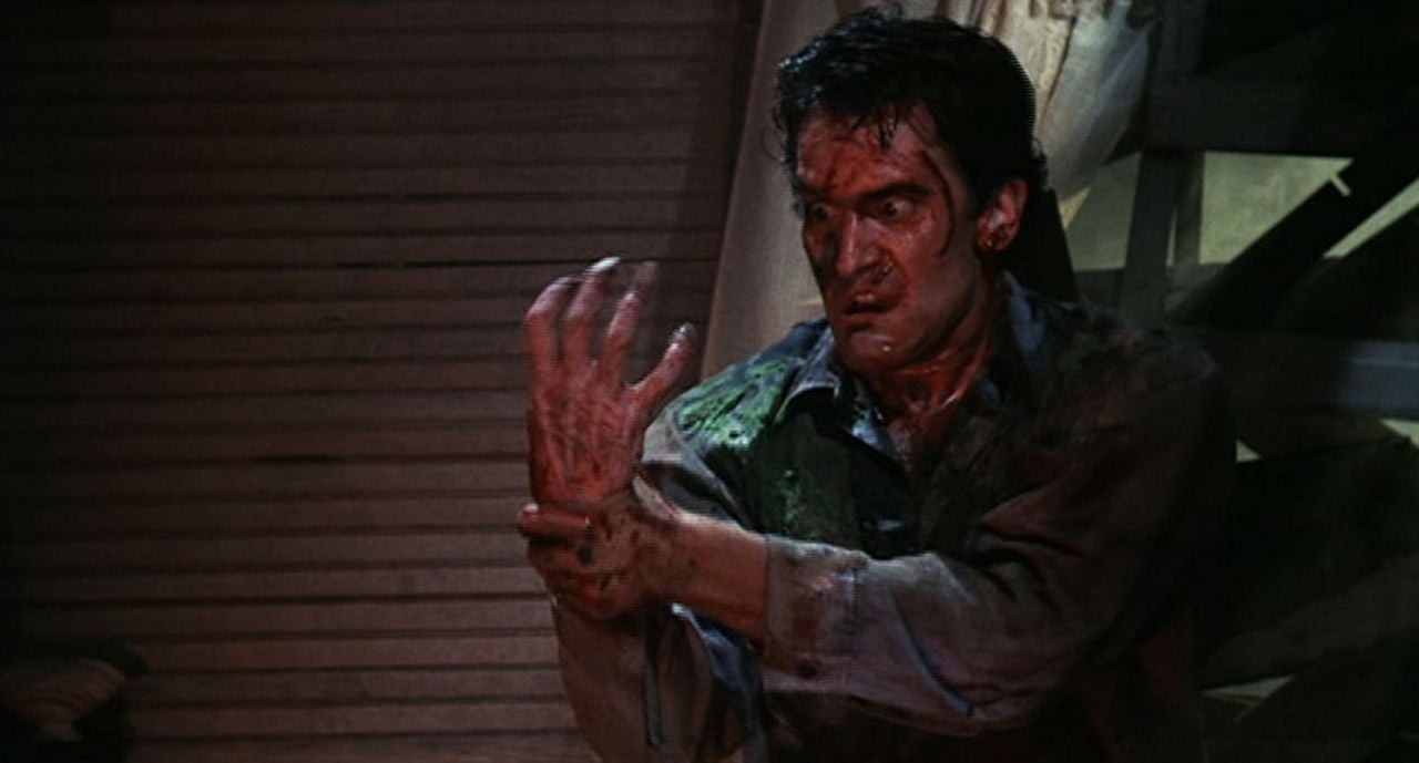 Evil Dead 2 : Photo