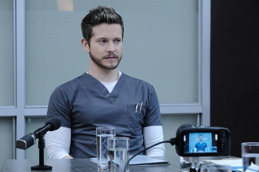 The Resident : Photo Matt Czuchry