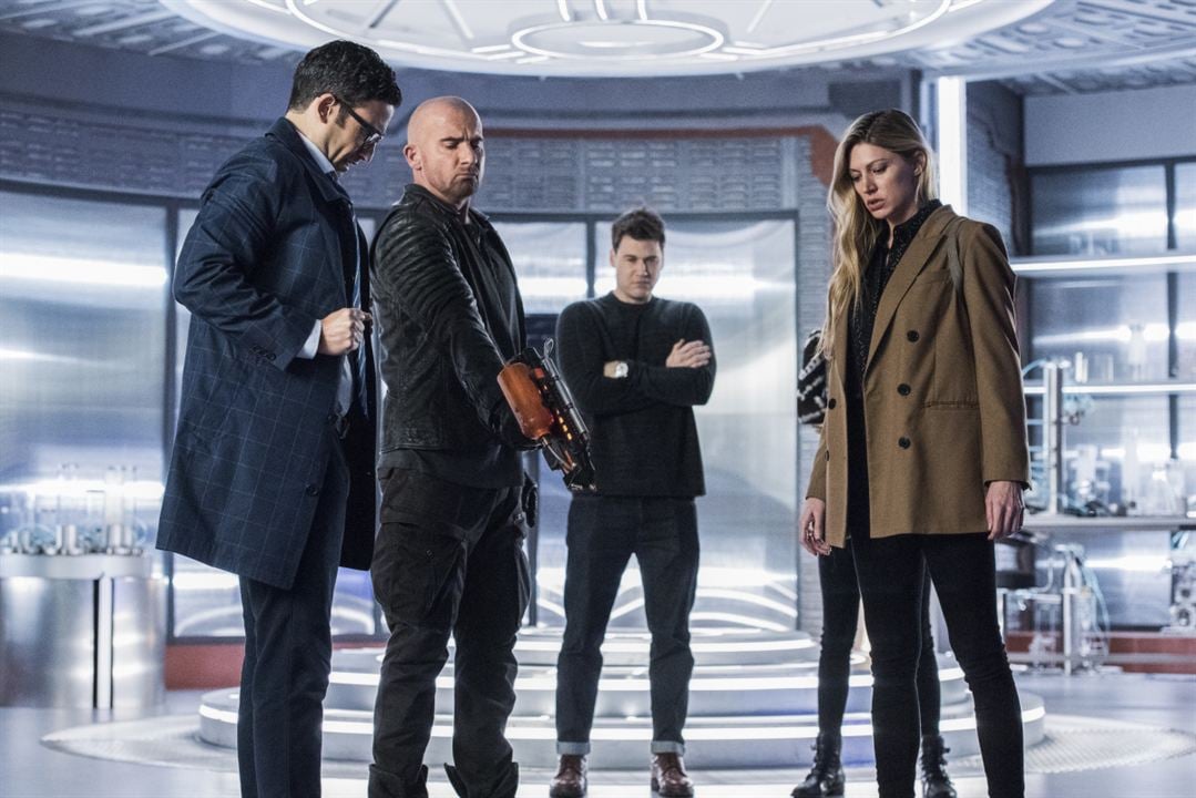 DC's Legends of Tomorrow : Photo Nick Zano, Adam Tsekhman, Jes Macallan, Dominic Purcell